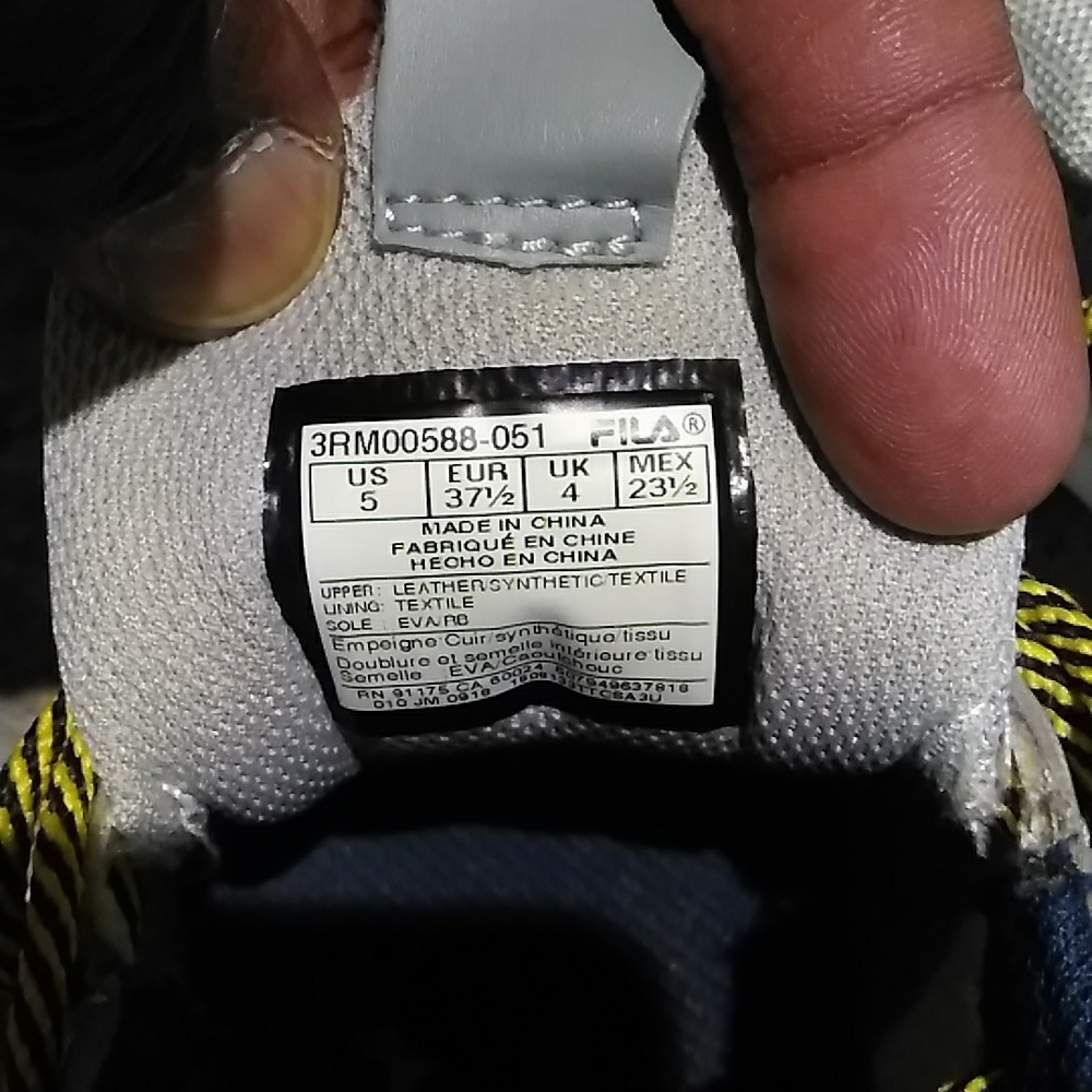 Fila - Picture 3 of 5
